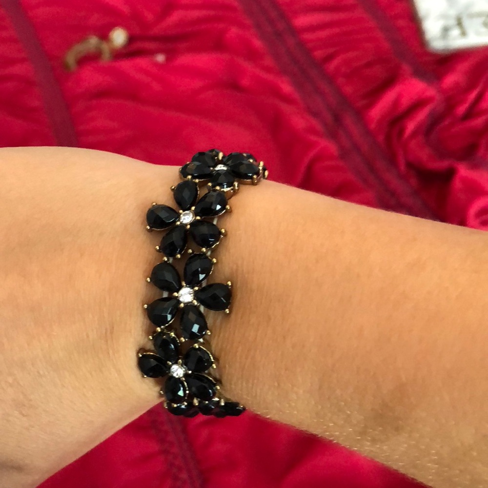 Black flower bracelet